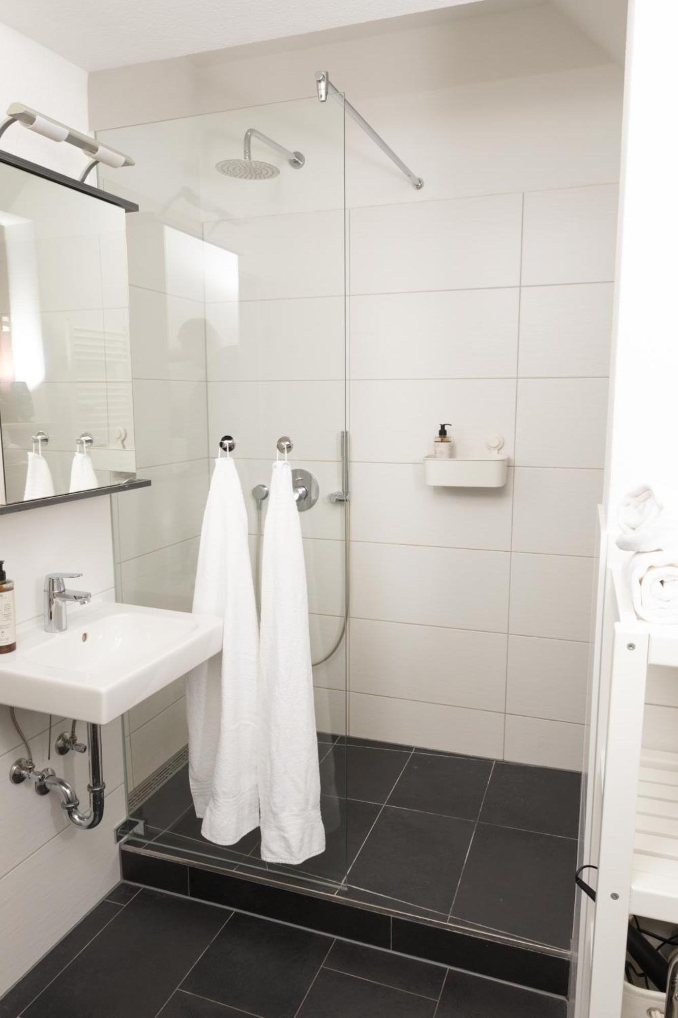 Bemyguest - 3 Zimmer Maisonette - Zentral - Klimaanlage - Aufzug Wiesbaden Esterno foto